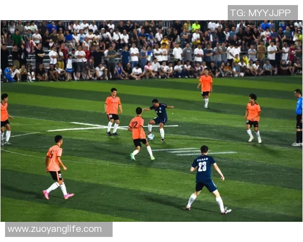 定制专属球星挂画展现足球热情个性化装饰提升家居风格 定制专属球星挂画展现足球热情个性化装饰提升家居风格