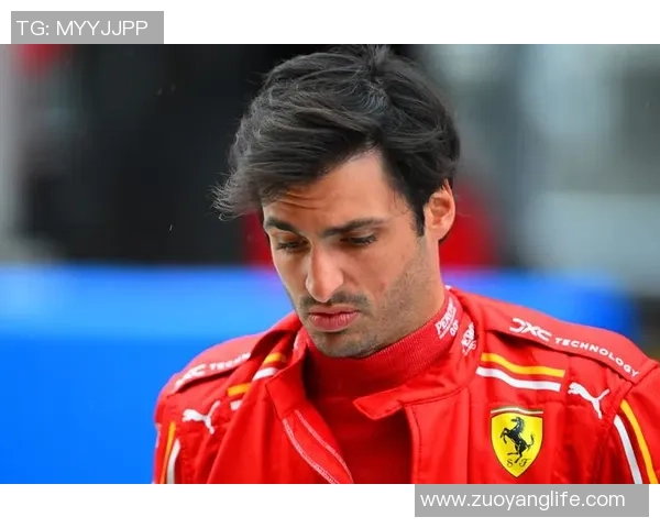 足球明星KK：从绿茵场到巅峰人生，跨越辉煌与挑战的传奇之路