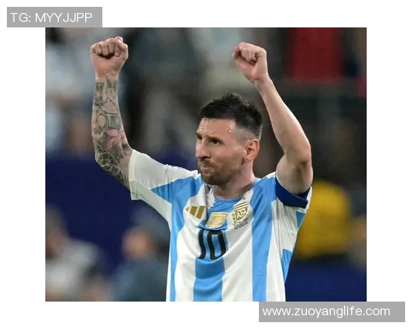 各大足球巨星的绝技与看家本领揭秘：从梅西的过人到C罗的头球技巧